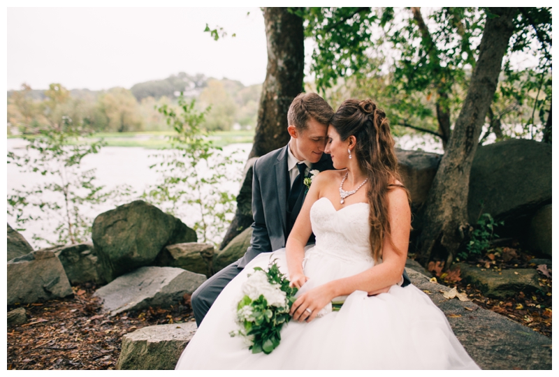 Nikki Santerre Photography_Amanda & Andrew_James River Hilton Koger Center Wedding_0056