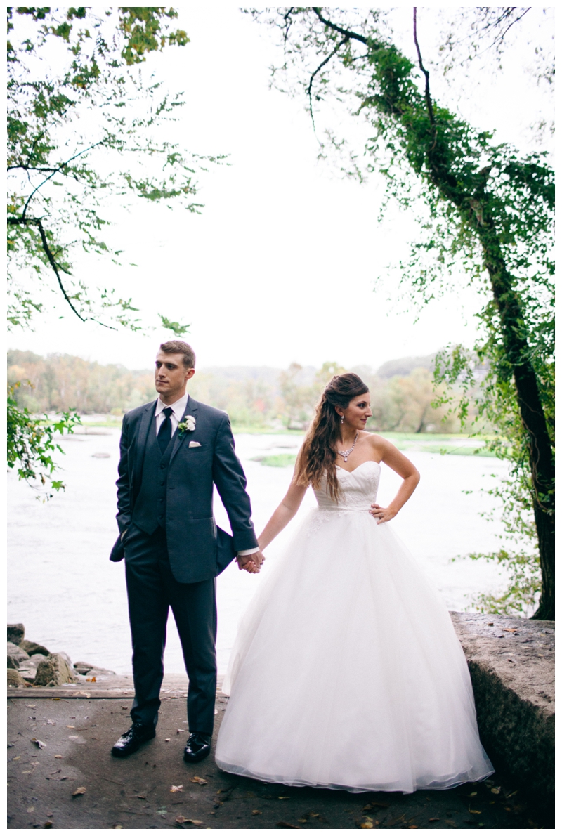 Nikki Santerre Photography_Amanda & Andrew_James River Hilton Koger Center Wedding_0075