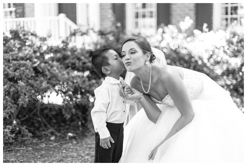 Nikki Santerre Photography_Virginia Fine Art Wedding Photographer_Virginia Museum of Fine Arts Wedding_Catherine & Jonathan_0027