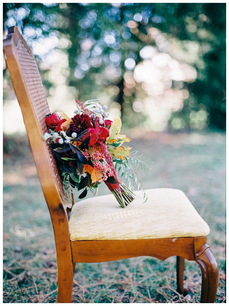 Nikki Santerre Photography_Virginia Fine Art Wedding Photography_Amanda Burnette Floral Styling_Autumn Bouquet Inspiration_0005