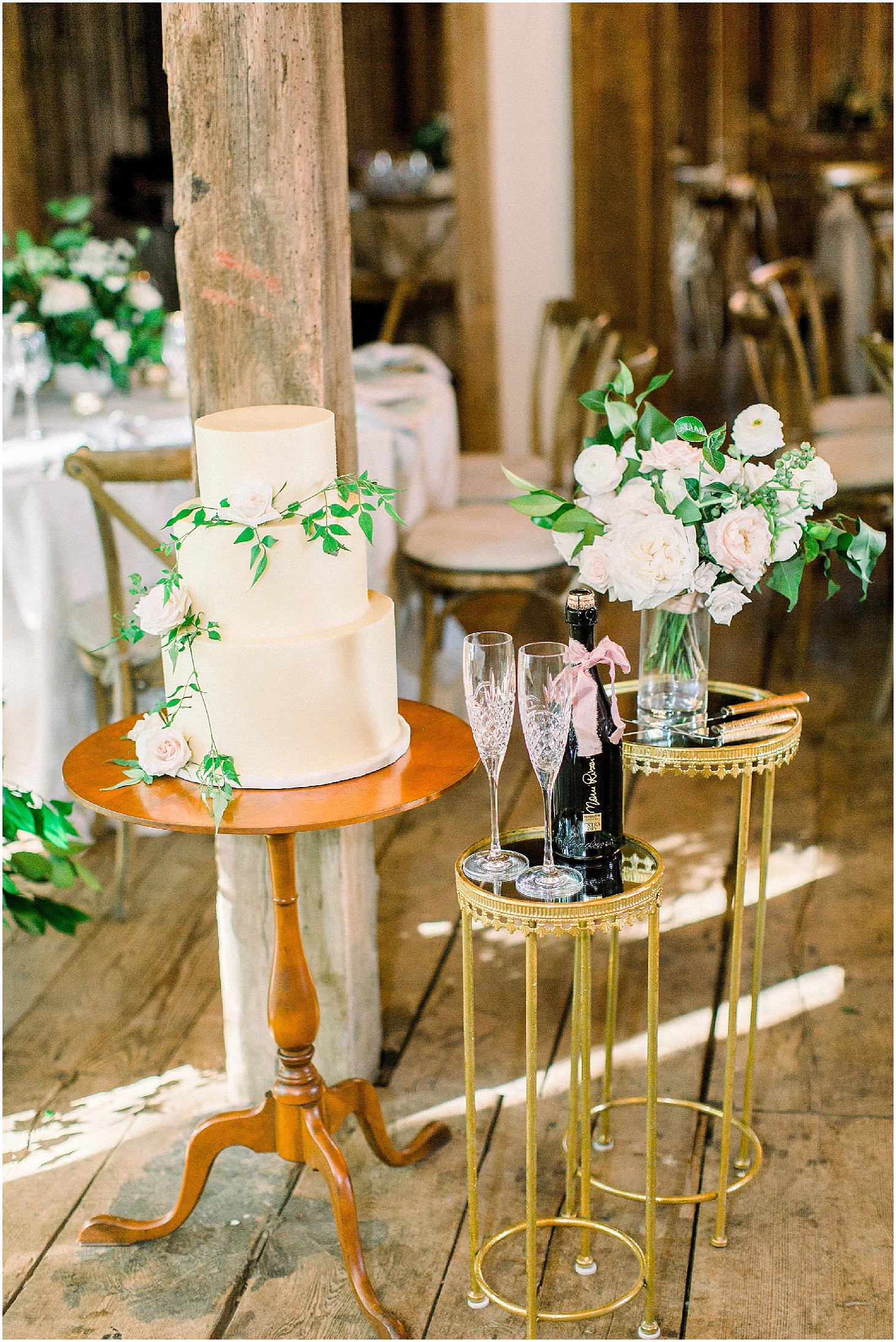 Gateau Wedding Cake | Chic Estate Wedding at Tranquility Farm | Nikki Santerre Destination Film Wedding Photography