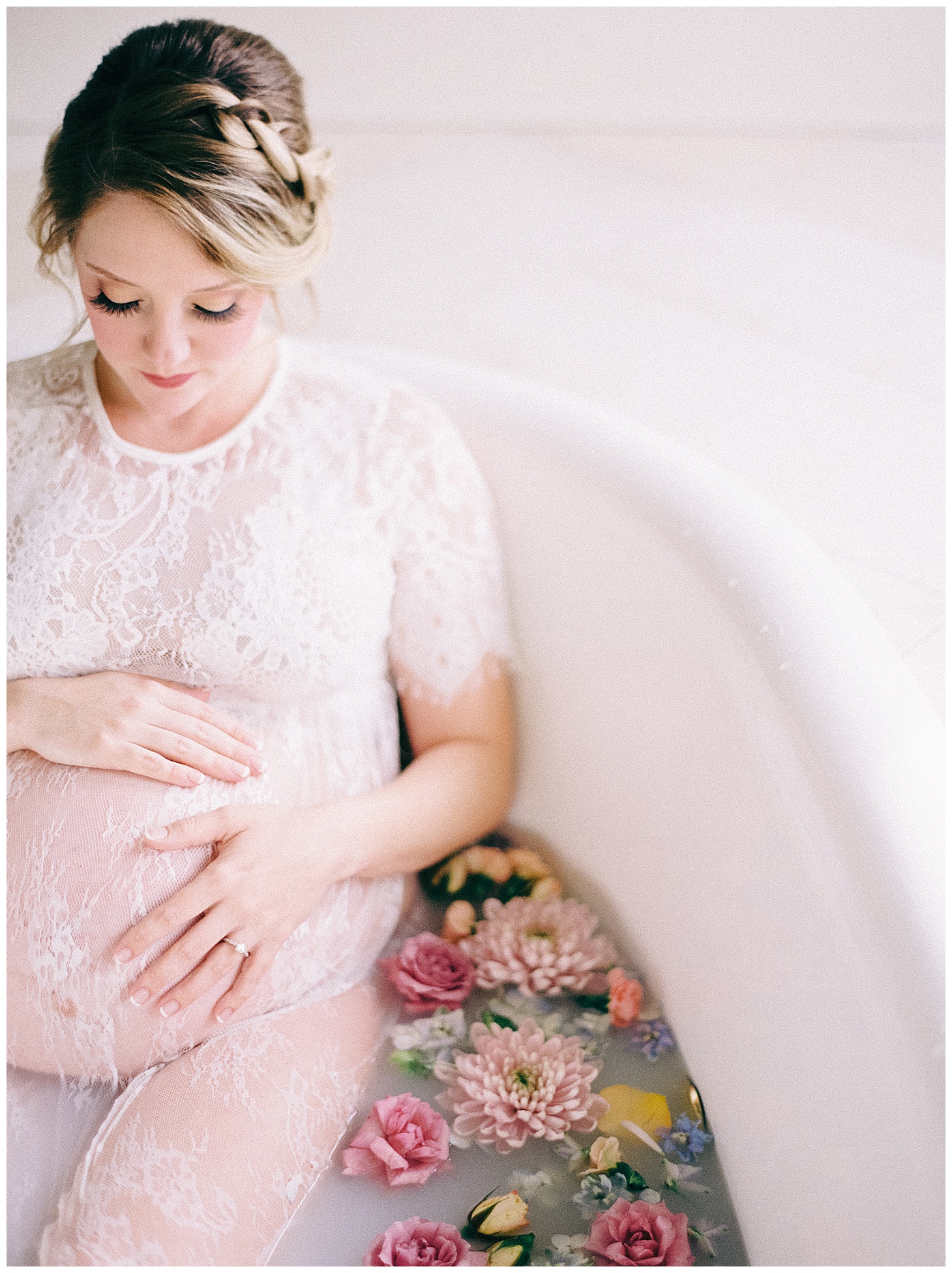 Ethereal Maternity Session, Floral Bath Maternity Session, Fine Art Maternity, Film Photography, Fine Art Film Photography, Nikki Santerre 