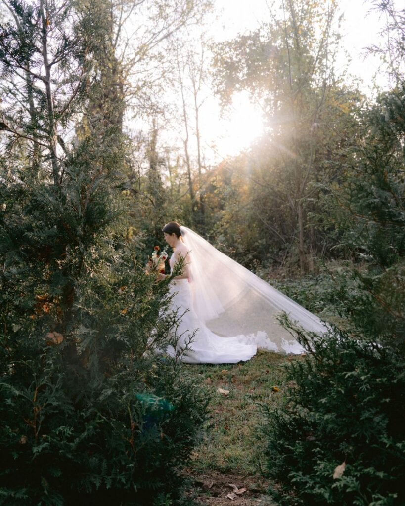 Step into a Charlottesville wedding weekend through the lens of Nikki Santerre, where this couple embraced the warmth of a luxury fall wedding at Keswick Hall and the Boxwood Villa.