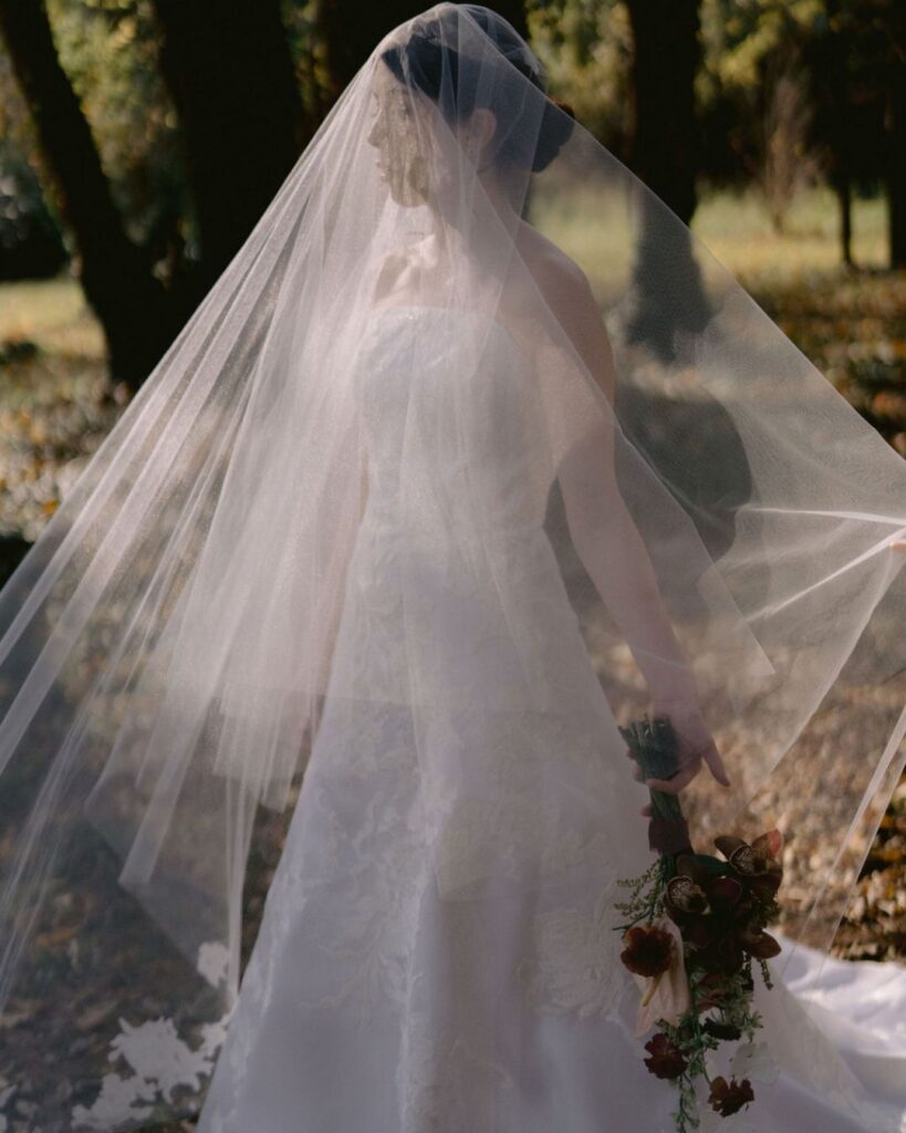 Step into a Charlottesville wedding weekend through the lens of Nikki Santerre, where this couple embraced the warmth of a luxury fall wedding at Keswick Hall and the Boxwood Villa.